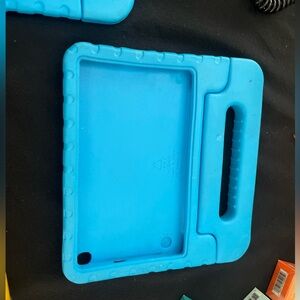 2 Kids Shockproof Foam Case